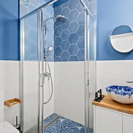 Lagoon Blue House By Nomads * Kato Yialia