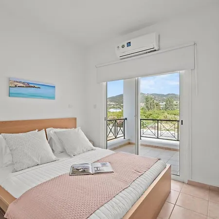 Сasa de vacaciones Lagoon Blue House By Nomads