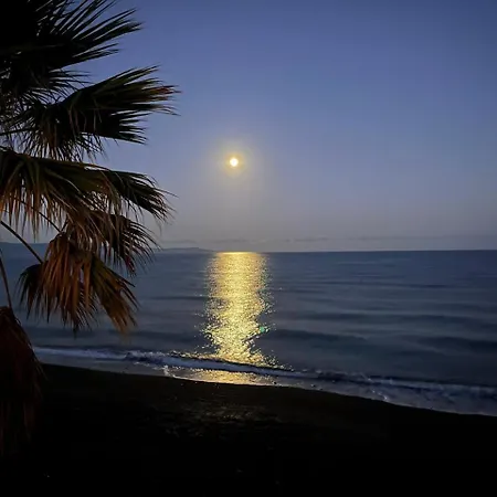 Lagoon Blue House By Nomads