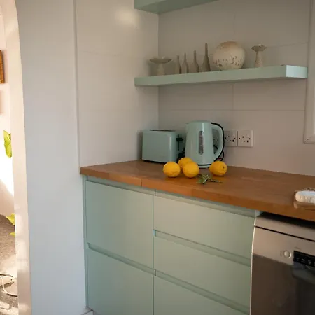 Lagoon Blue House By Nomads Сasa de vacaciones *